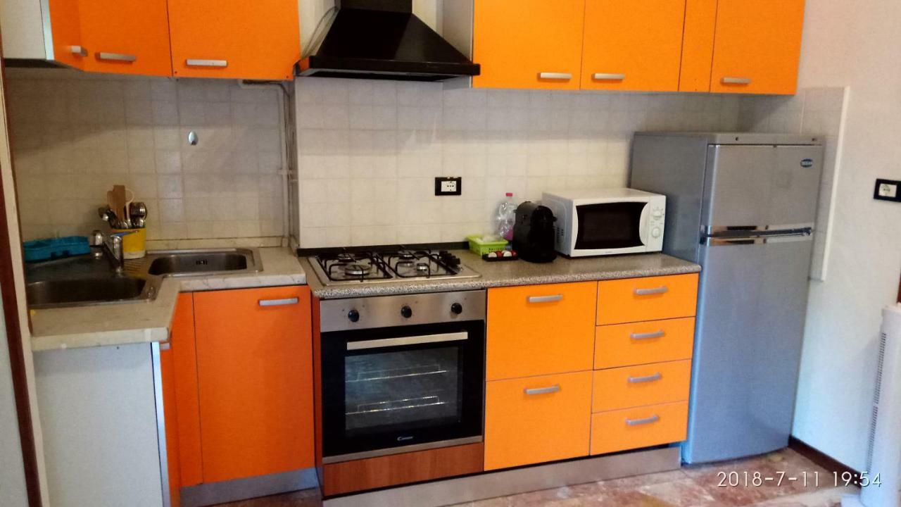 Bixio Lägenhet Pavia Exteriör bild