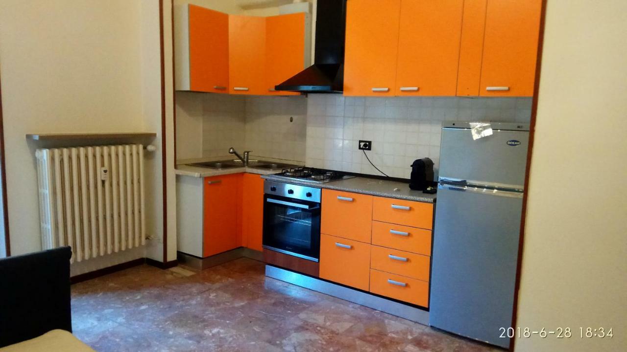 Bixio Lägenhet Pavia Exteriör bild