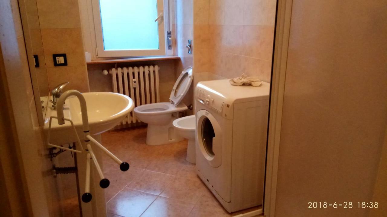 Bixio Lägenhet Pavia Exteriör bild